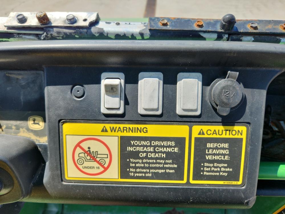 John Deere Gator 2 Seater Utility Vehicle c/w Dump Bed (Non-Runner)