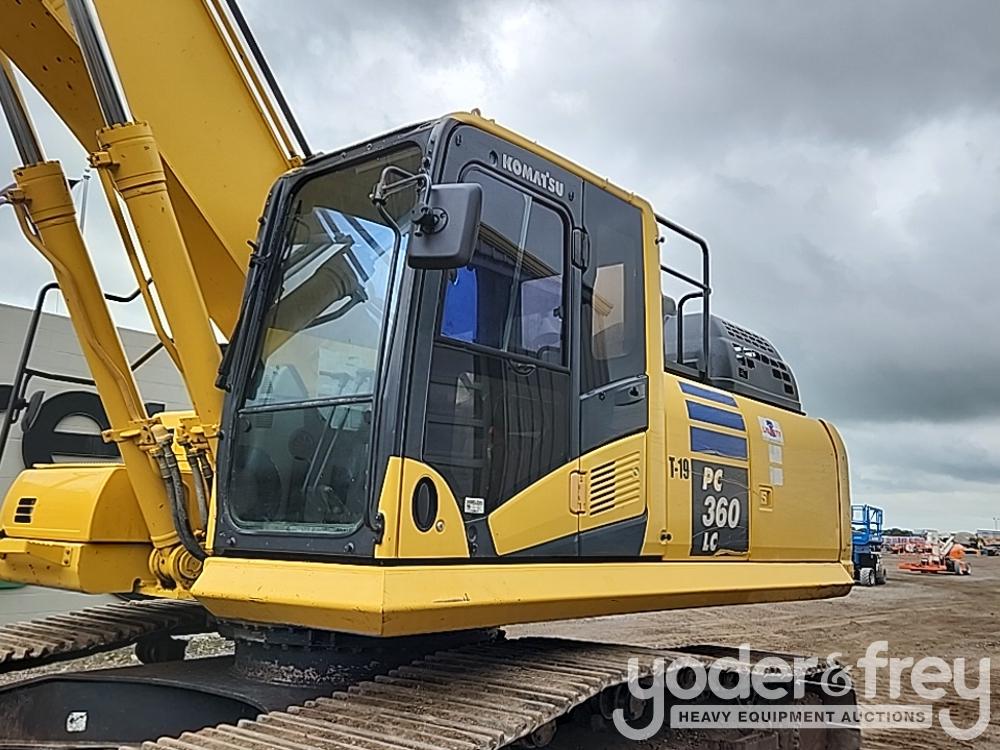 2018 Komatsu PC360LC-11