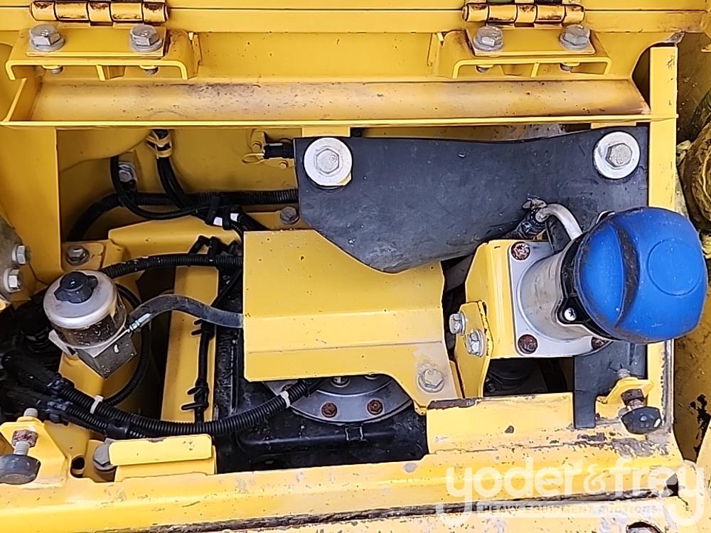 2018 Komatsu PC210LC-11