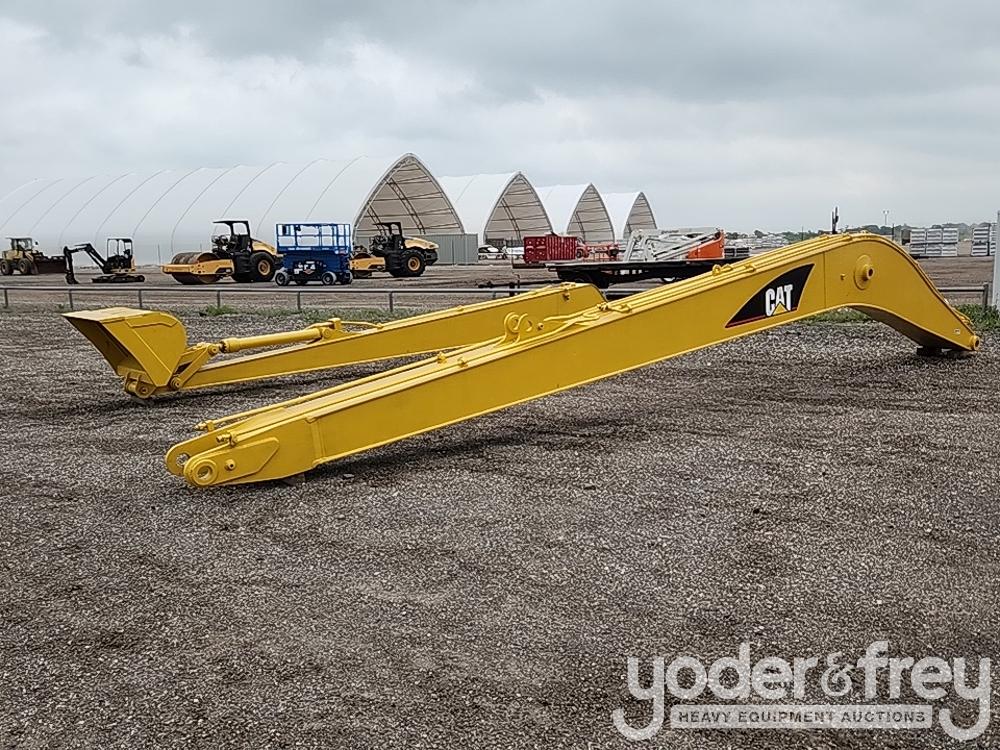 CAT 320 Long Reach 23' 6'' Boom and 12' 9'' Stick c/w 43'' Bucket