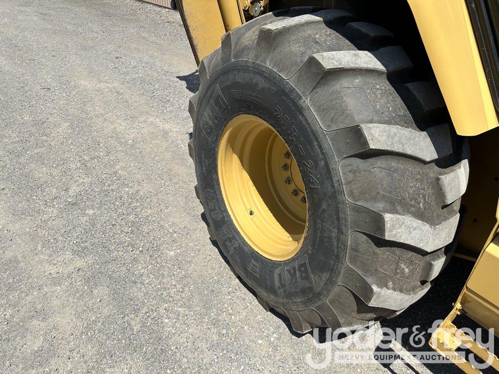 2005 CAT 446D