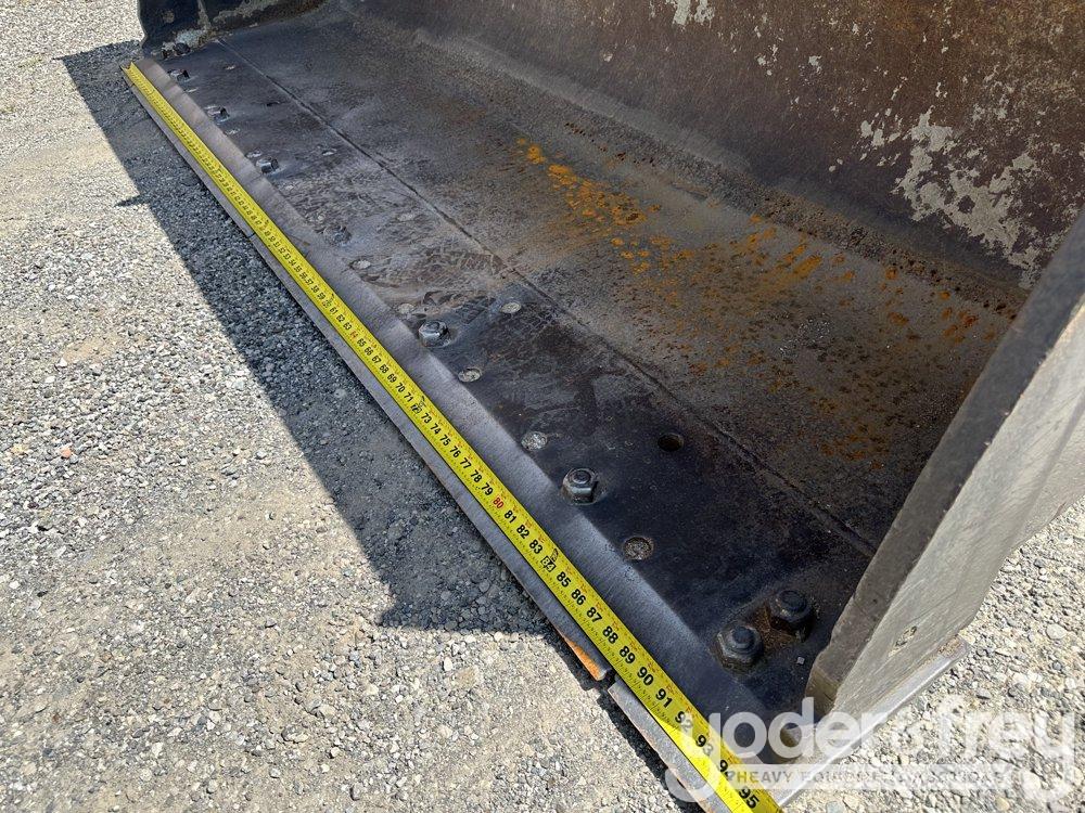 2005 CAT 446D