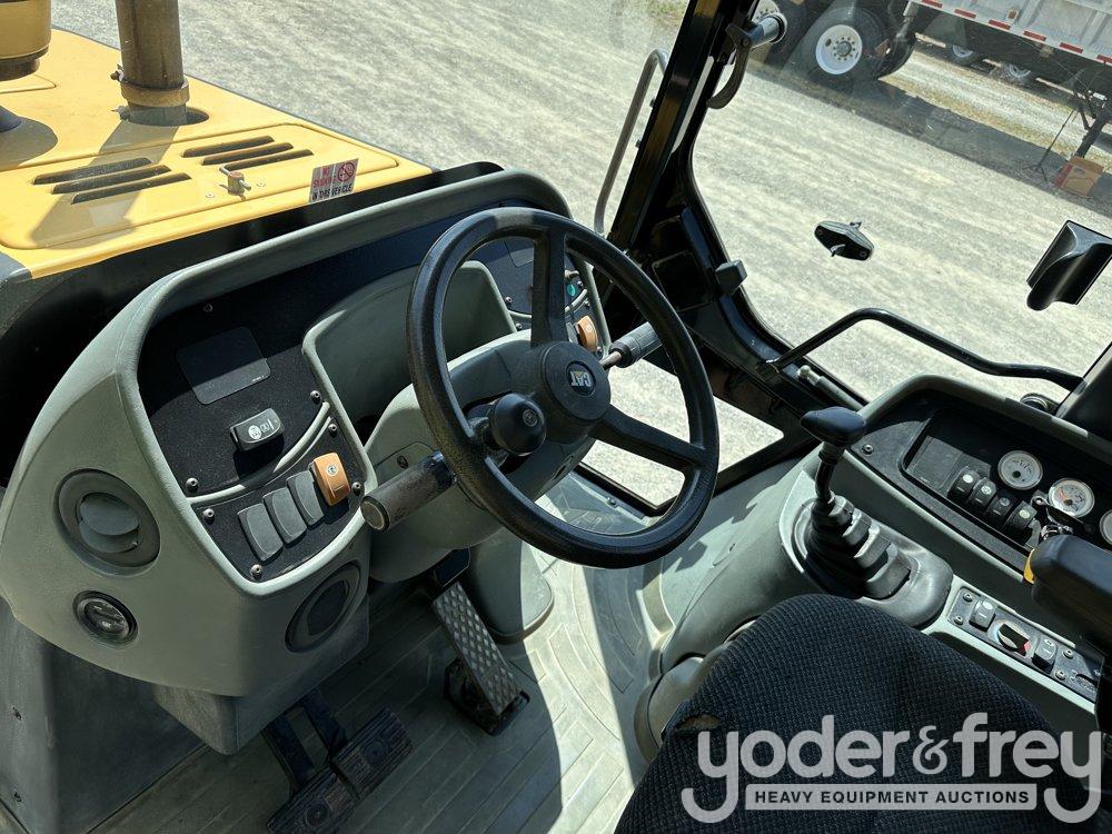 2005 CAT 446D