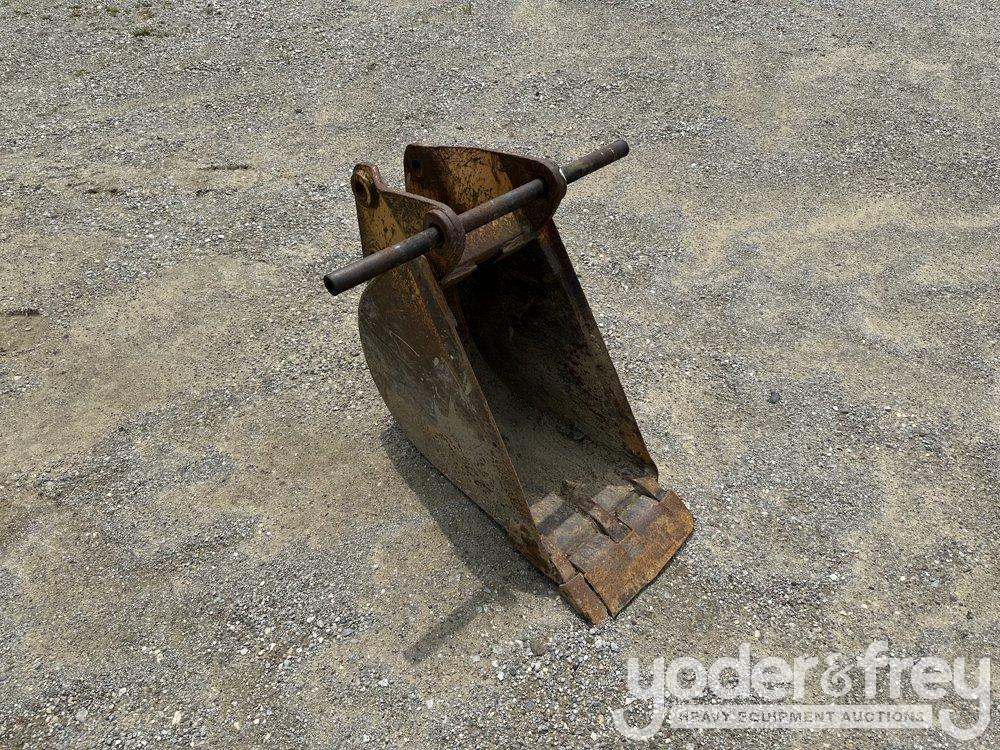 15" Bucket to suit Case 590, KX080, WB150