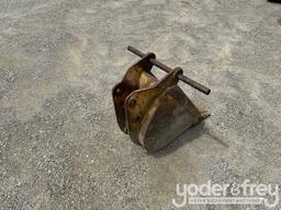 15" Bucket to suit Case 590, KX080, WB150