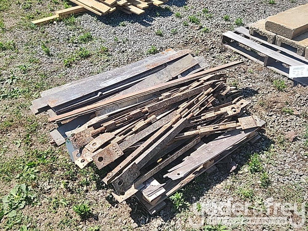 Misc Metal Pieces to suit Concrete (Pallet of)