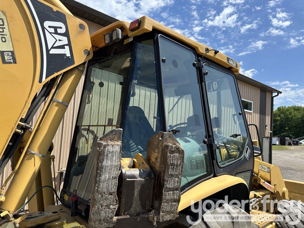 2005 CAT 446D