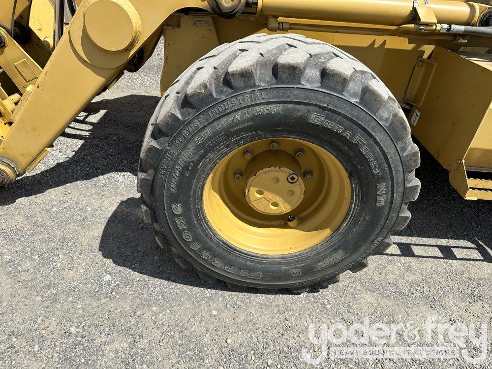 2005 CAT 446D