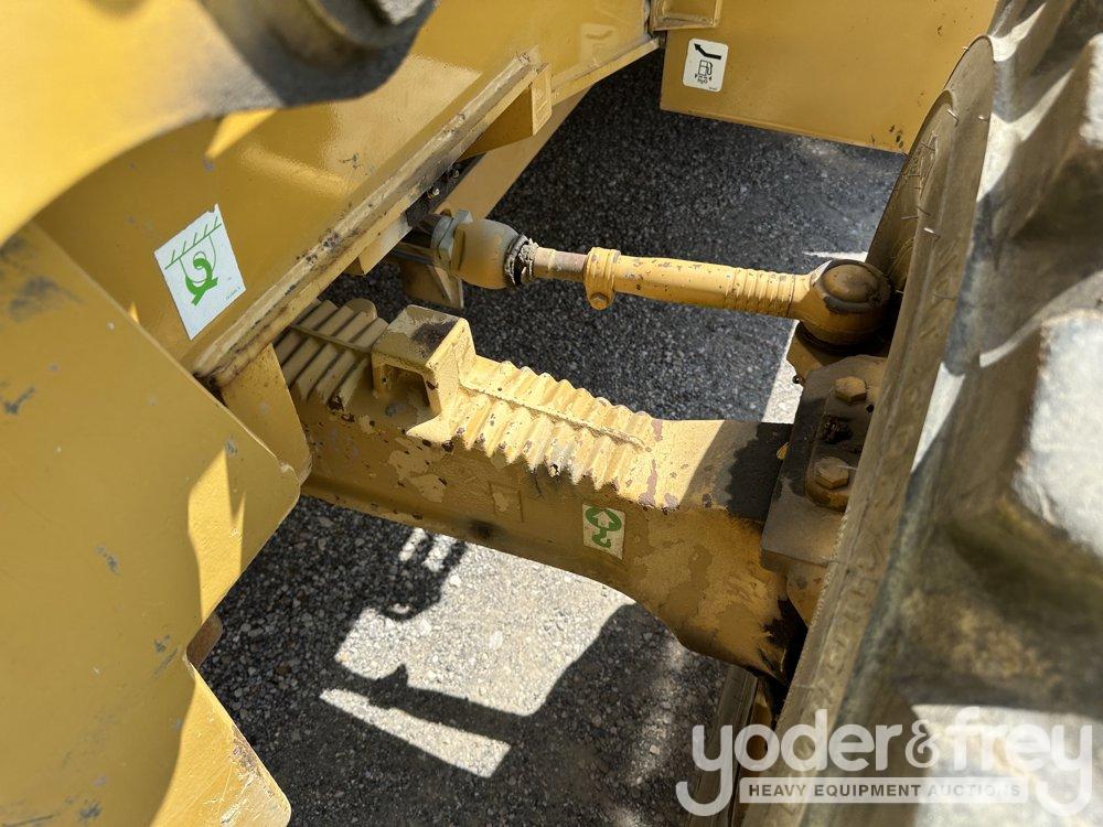 2005 CAT 446D