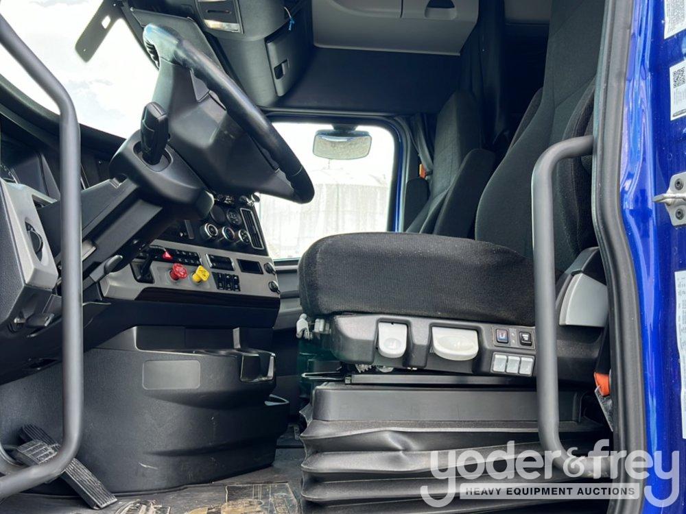 2019 Freightliner Cascadia