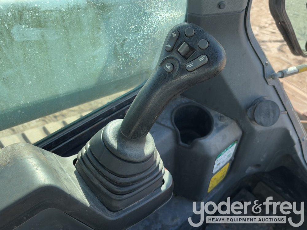 2020 Bobcat T76