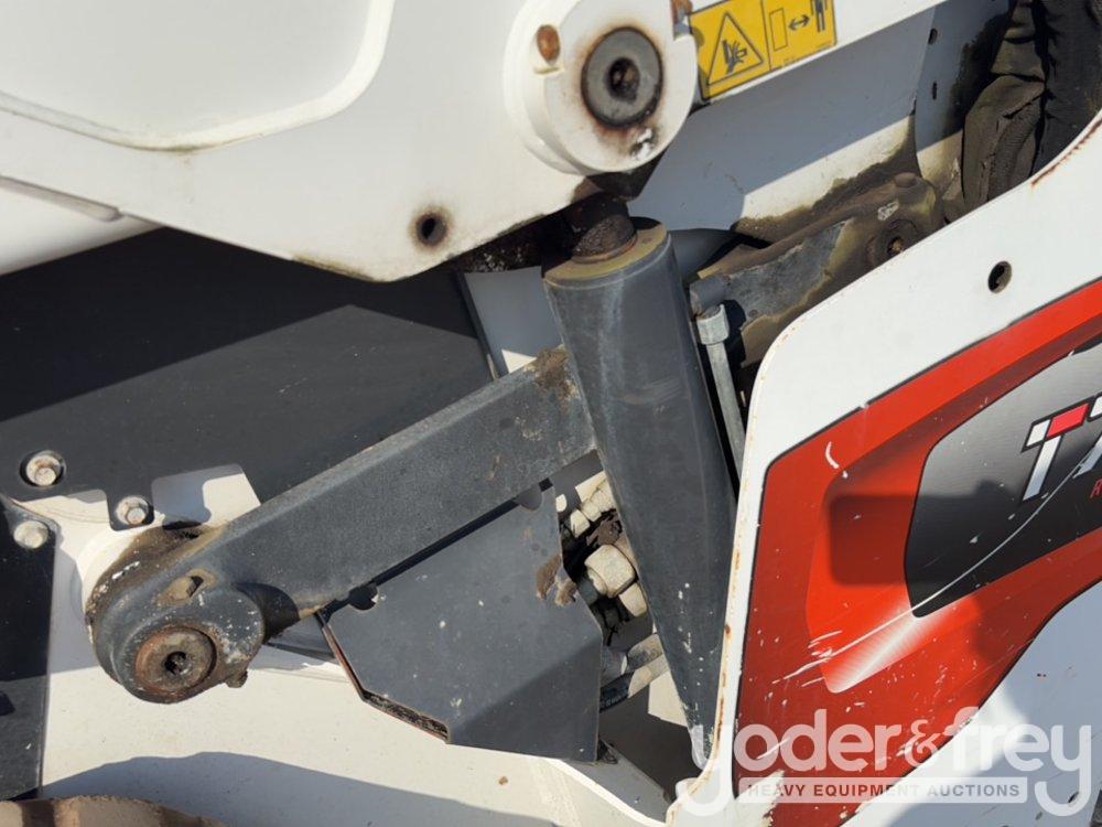 2020 Bobcat T76