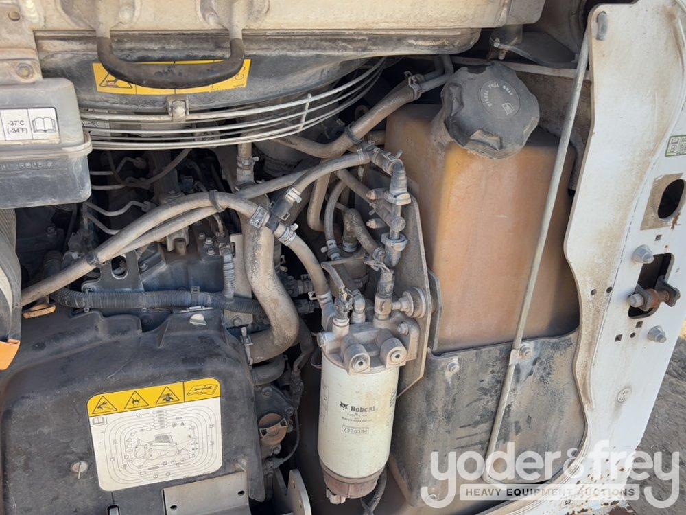 2020 Bobcat T76