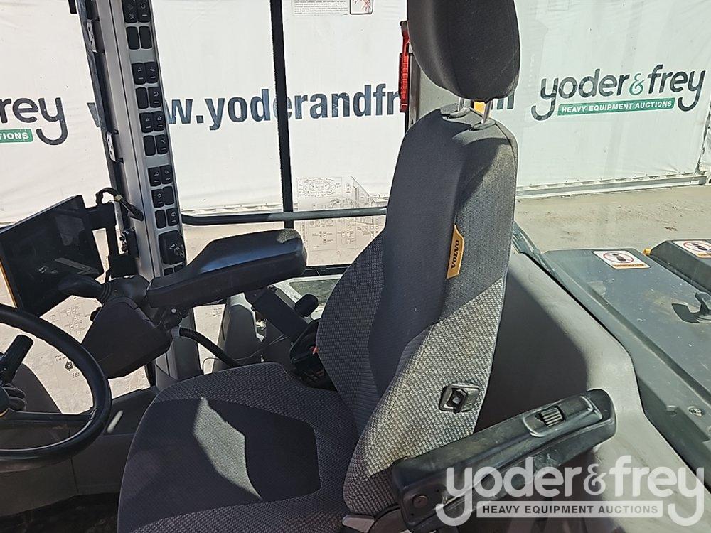 2021 Volvo L90H