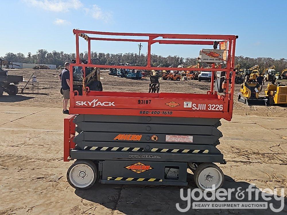 2008 SkyJack SJ3226