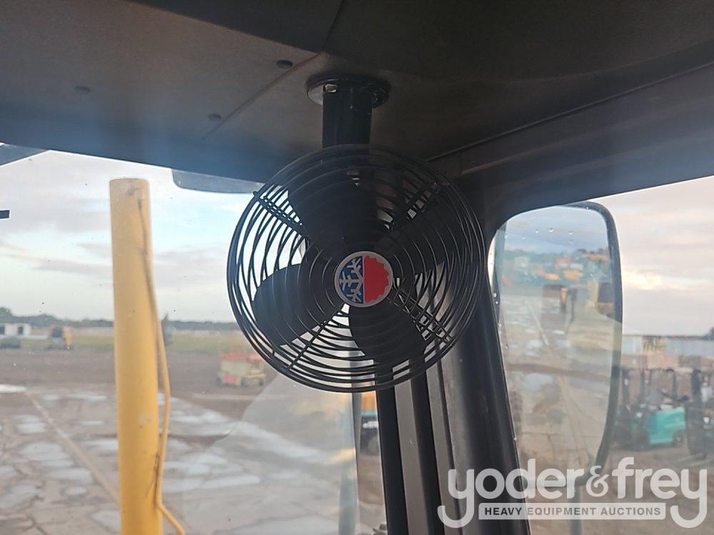 2006 Volvo G710B