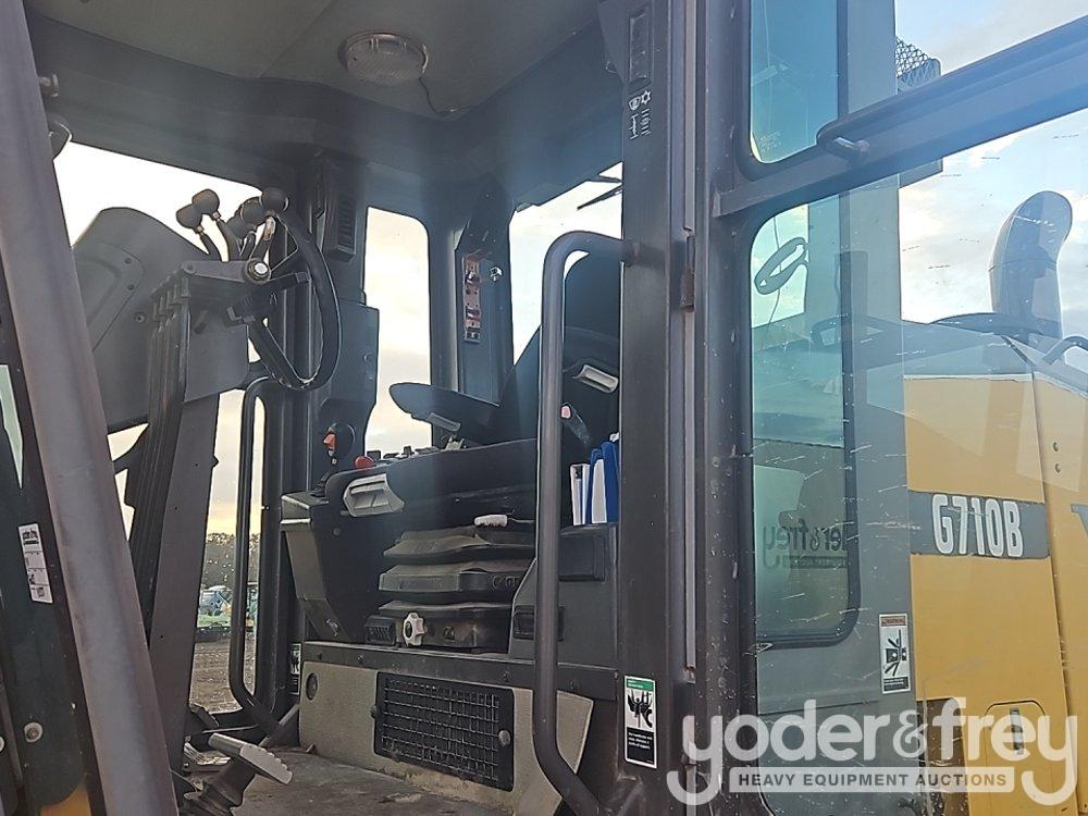 2006 Volvo G710B