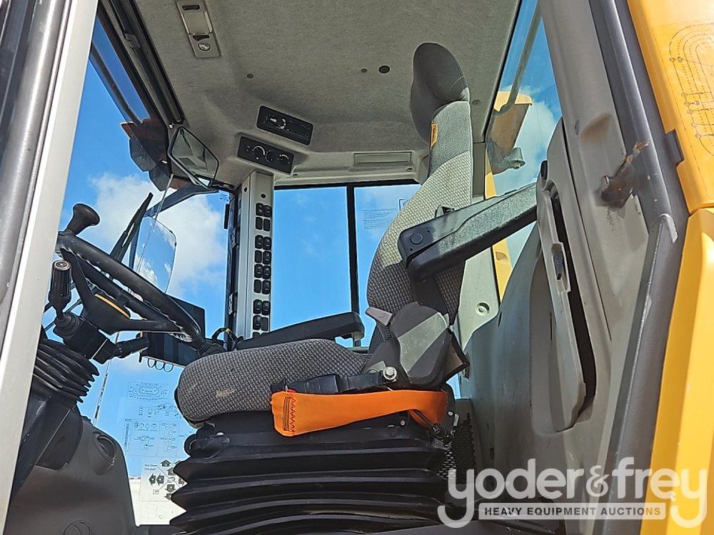 2021 Volvo L90H