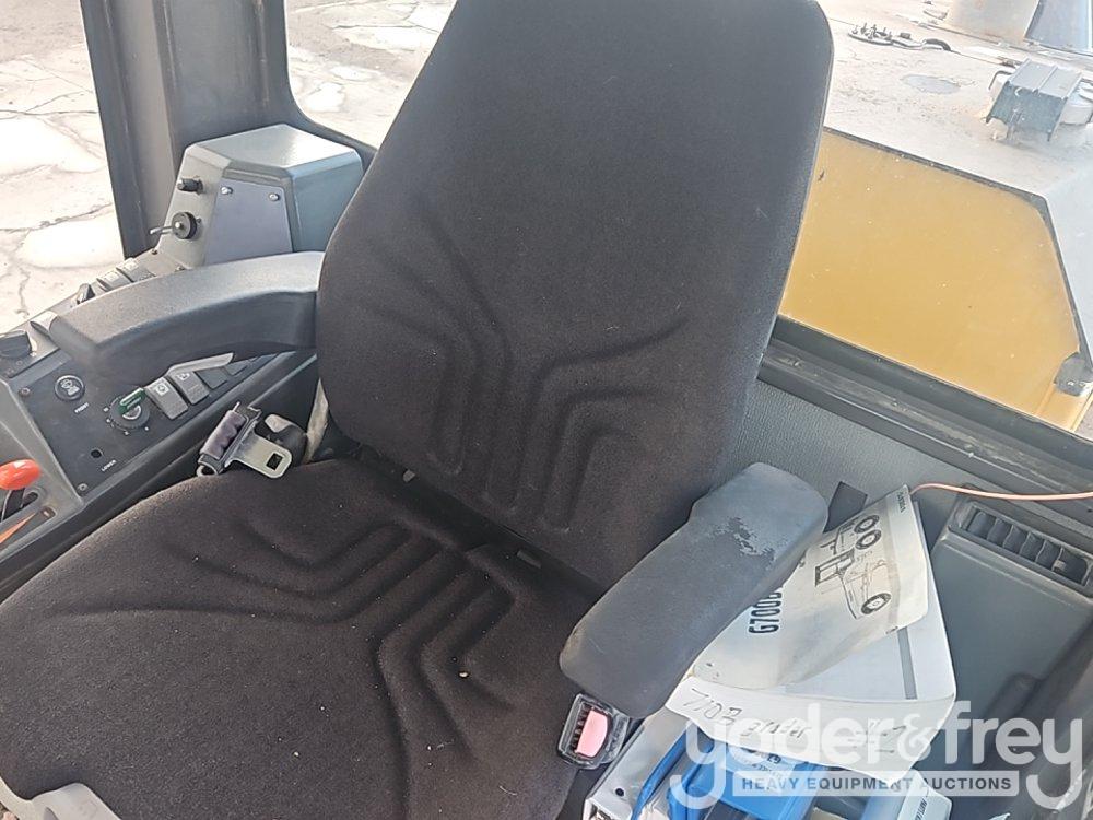 2006 Volvo G710B
