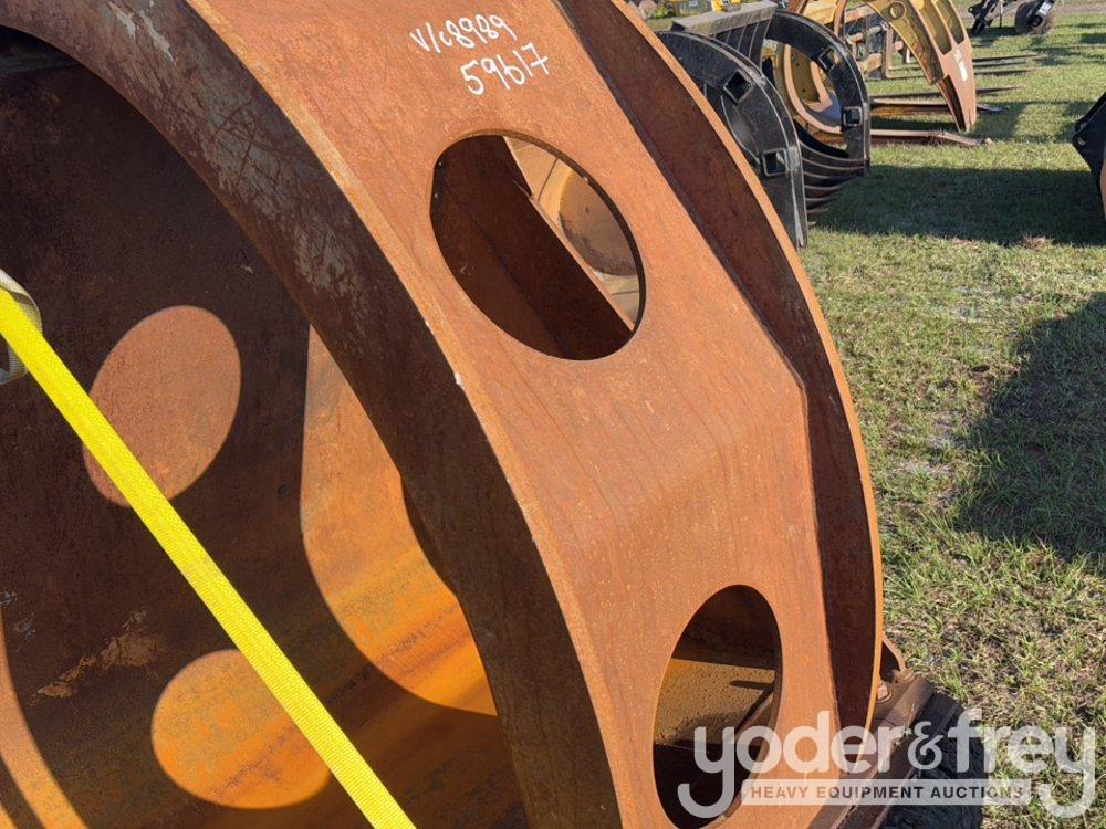 Grapple Bucket to suit Volvo L60G