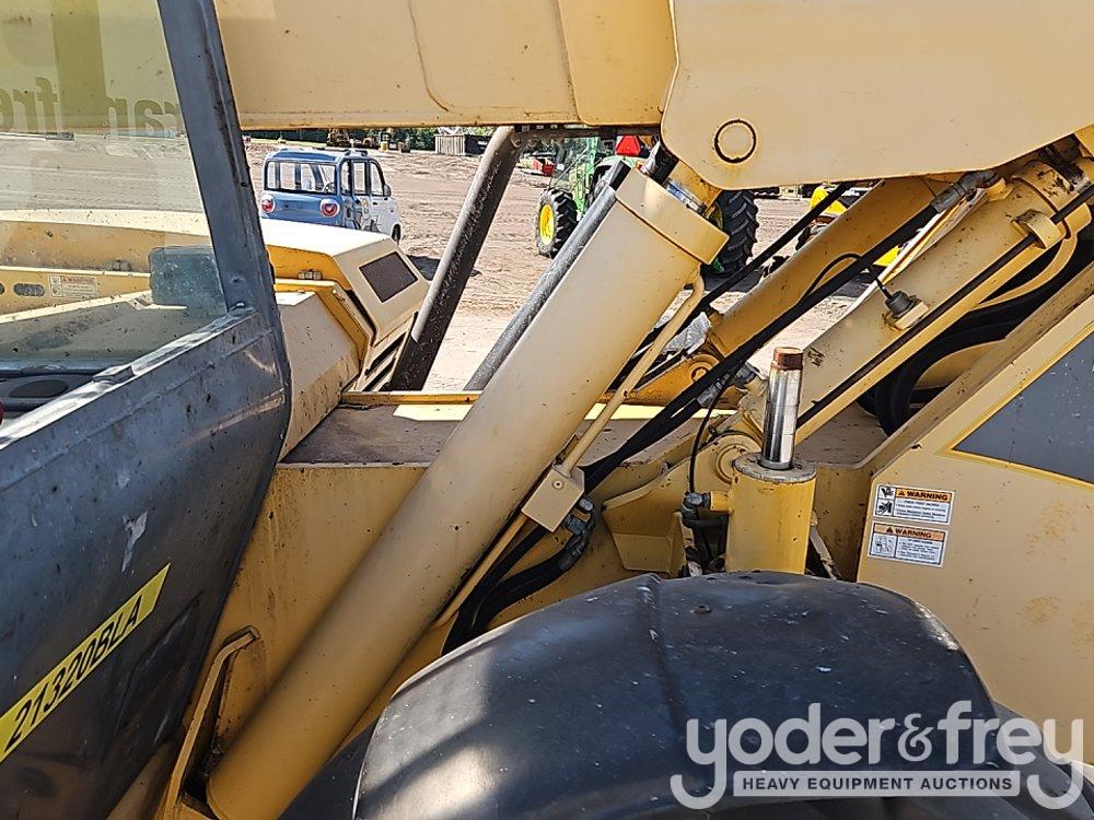 2015 Gehl DL12-55 Telehandler, OROPS, 12,000lbs Max Lift Capacity, 56' Max Lift Height, Stabilizers,