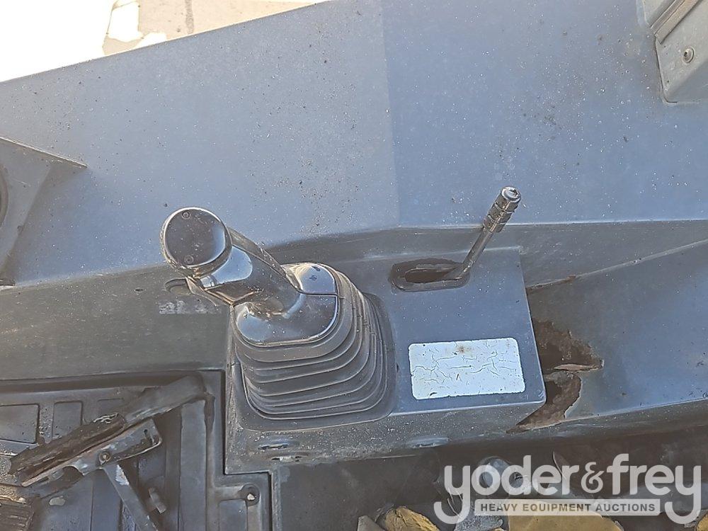 2014 John Deere 204K