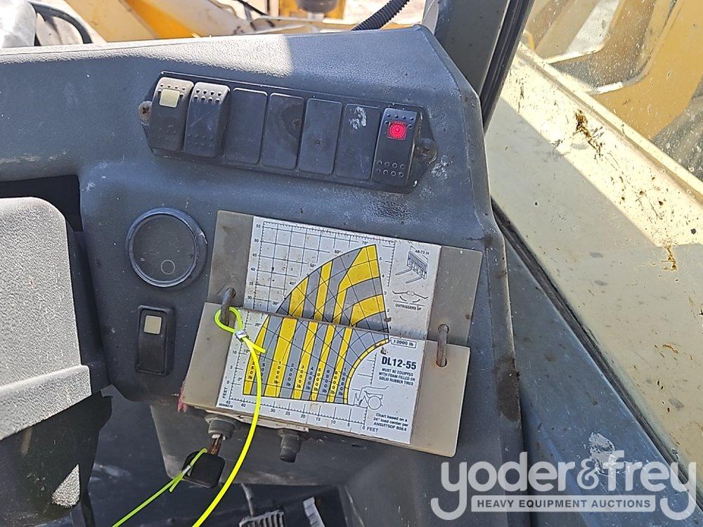 2015 Gehl DL12-55 Telehandler, OROPS, 12,000lbs Max Lift Capacity, 56' Max Lift Height, Stabilizers,