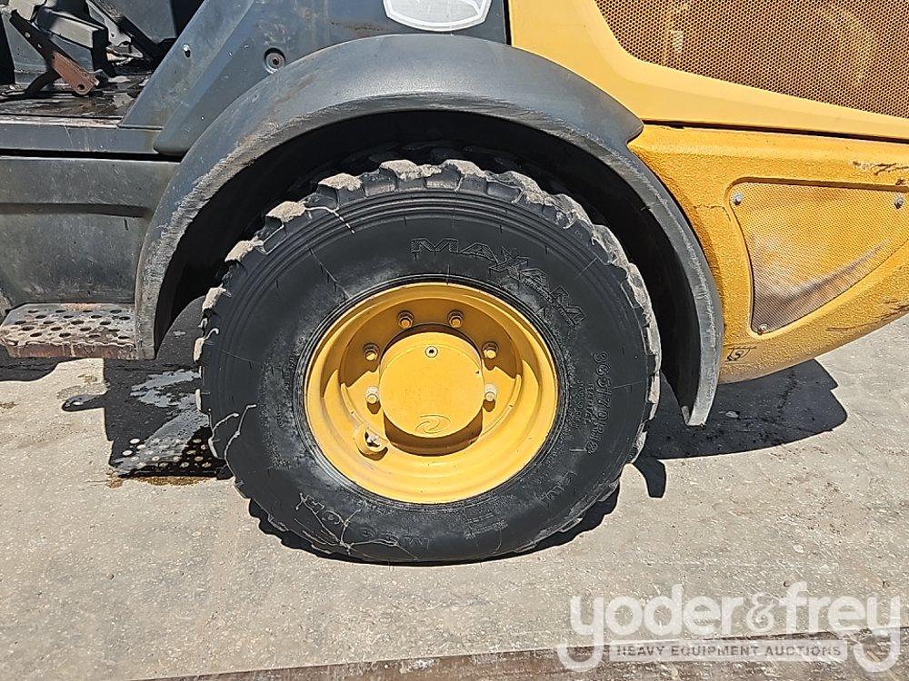 2014 John Deere 204K