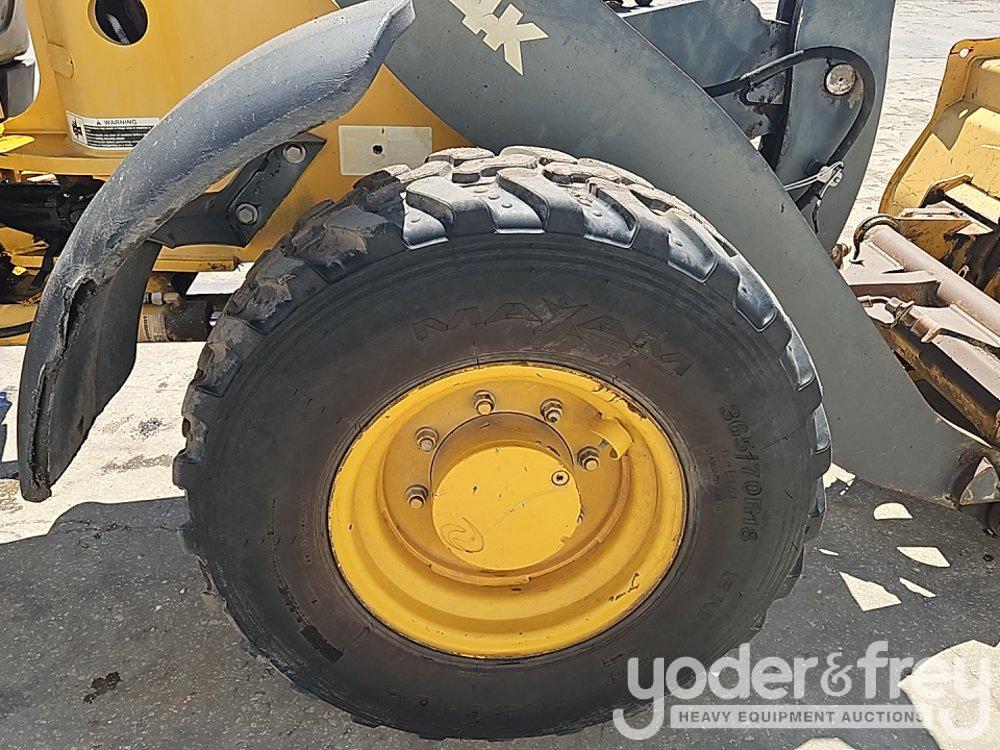 2014 John Deere 204K