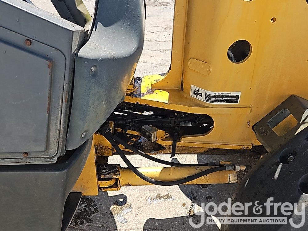 2014 John Deere 204K