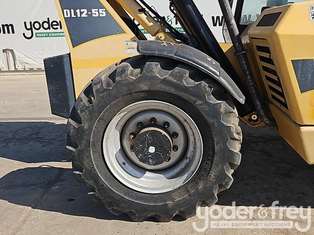 2015 Gehl DL12-55 Telehandler, OROPS, 12,000lbs Max Lift Capacity, 56' Max Lift Height, Stabilizers,