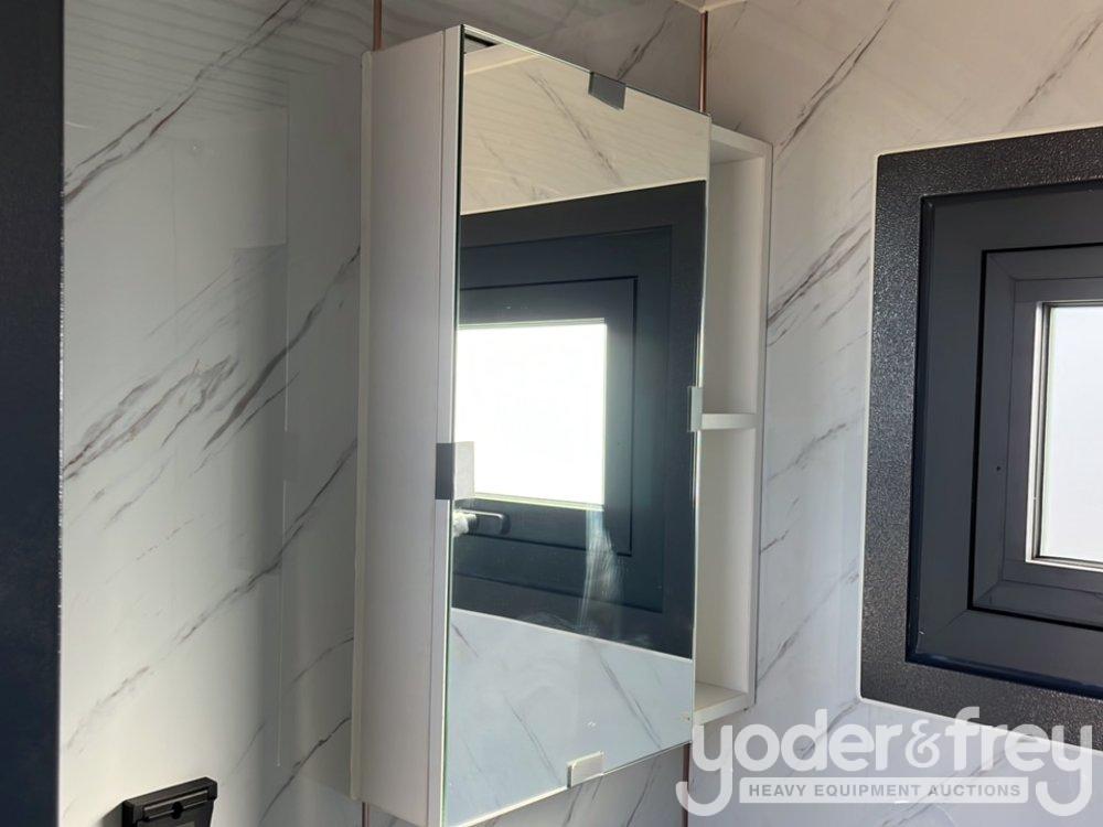 Unused 2025 Portable Toilets, Shower, 110V