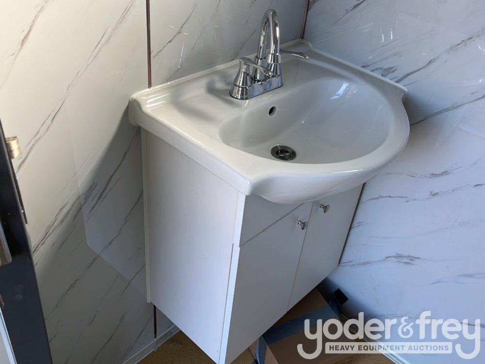 Unused 2025 Portable Toilets, Shower, 110V