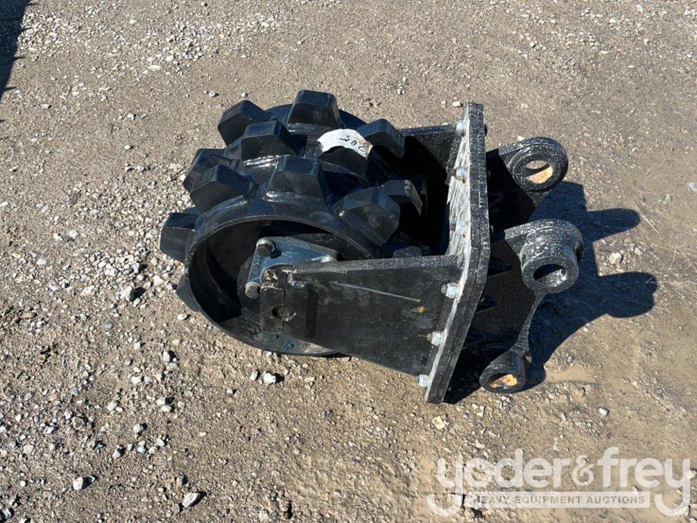 Unused 2025 GIYI Compaction Wheel to suit 305 Excavator
