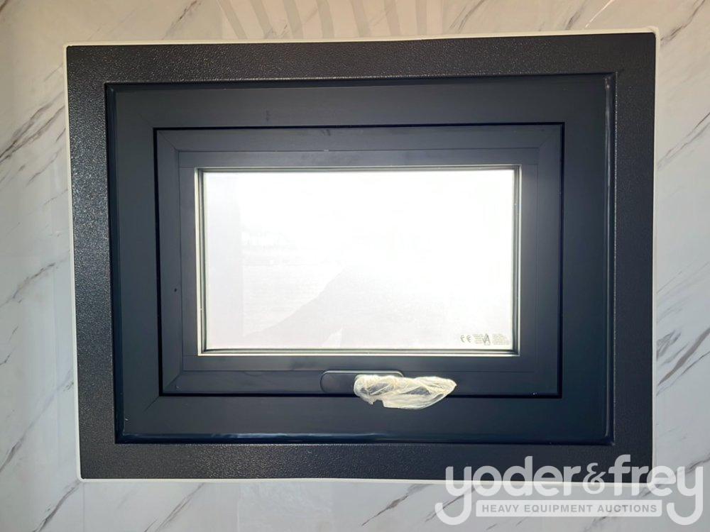 Unused 2025 Portable Toilets, Shower, 110V