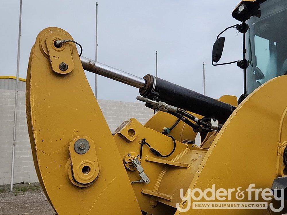 2015 CAT 924K