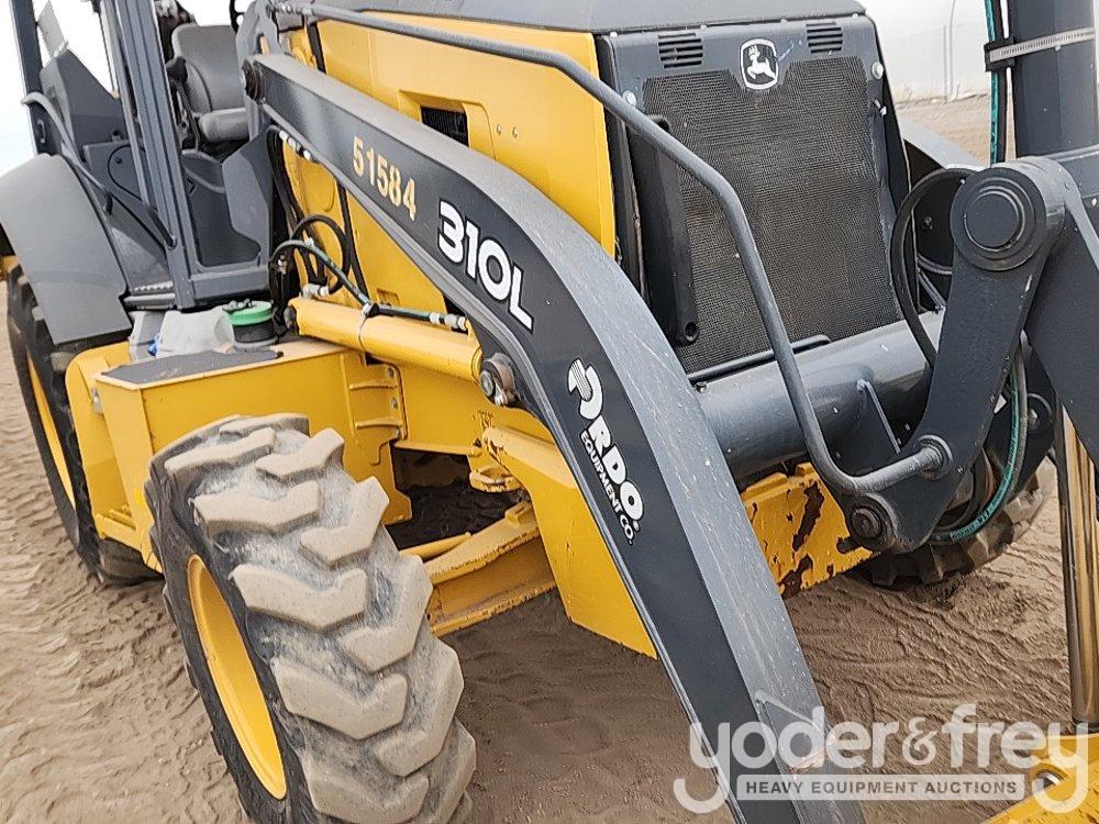 2019 John Deere 310L