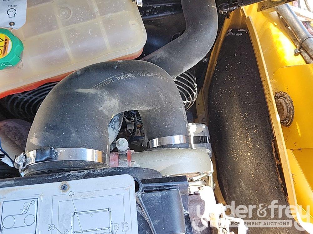 2020 CAT 420F2 IT