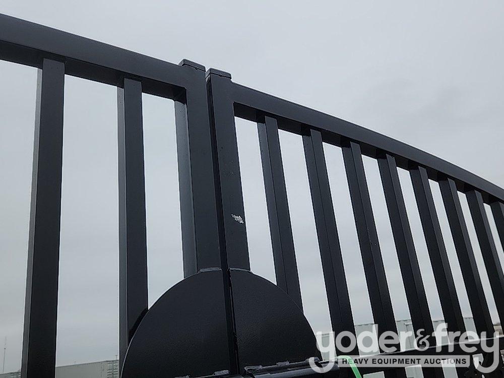 Unused 20' Iron Gate, Single Arc (Deer Design)(Damaged)