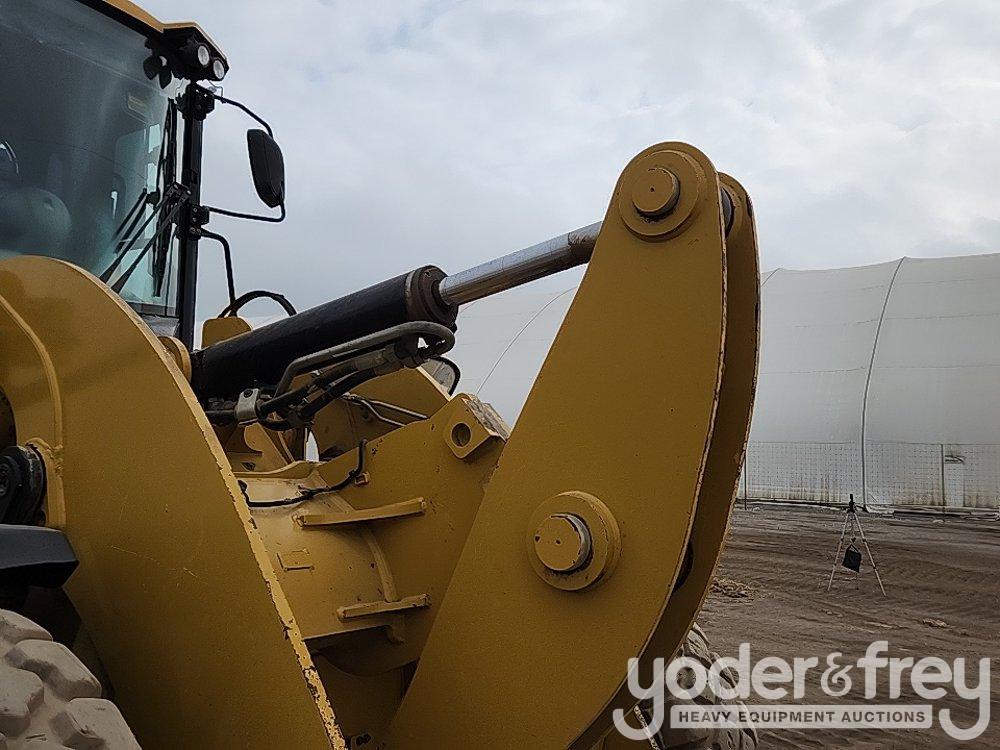 2015 CAT 924K