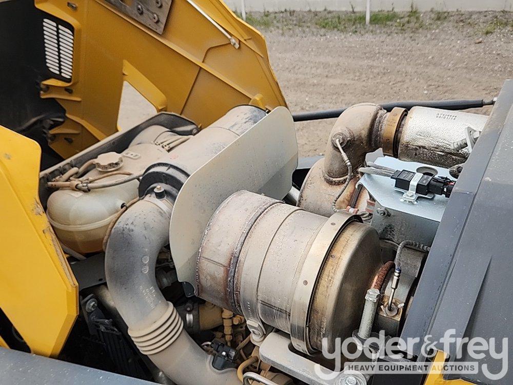 2019 John Deere 310L