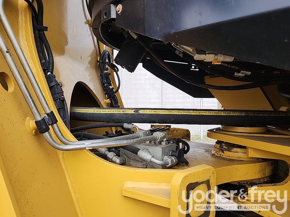 2015 CAT 924K