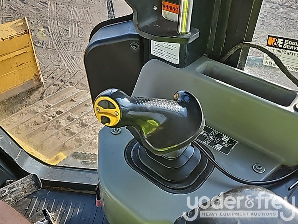 2019 Komastu D61PX-24