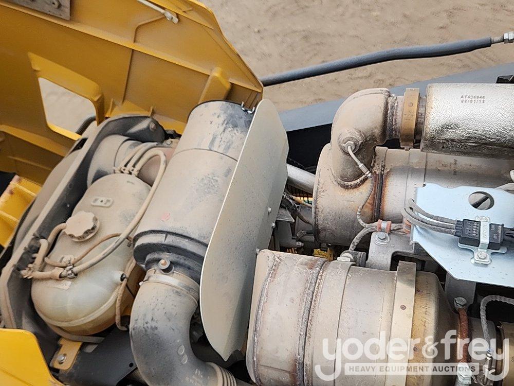 2019 John Deere 310L
