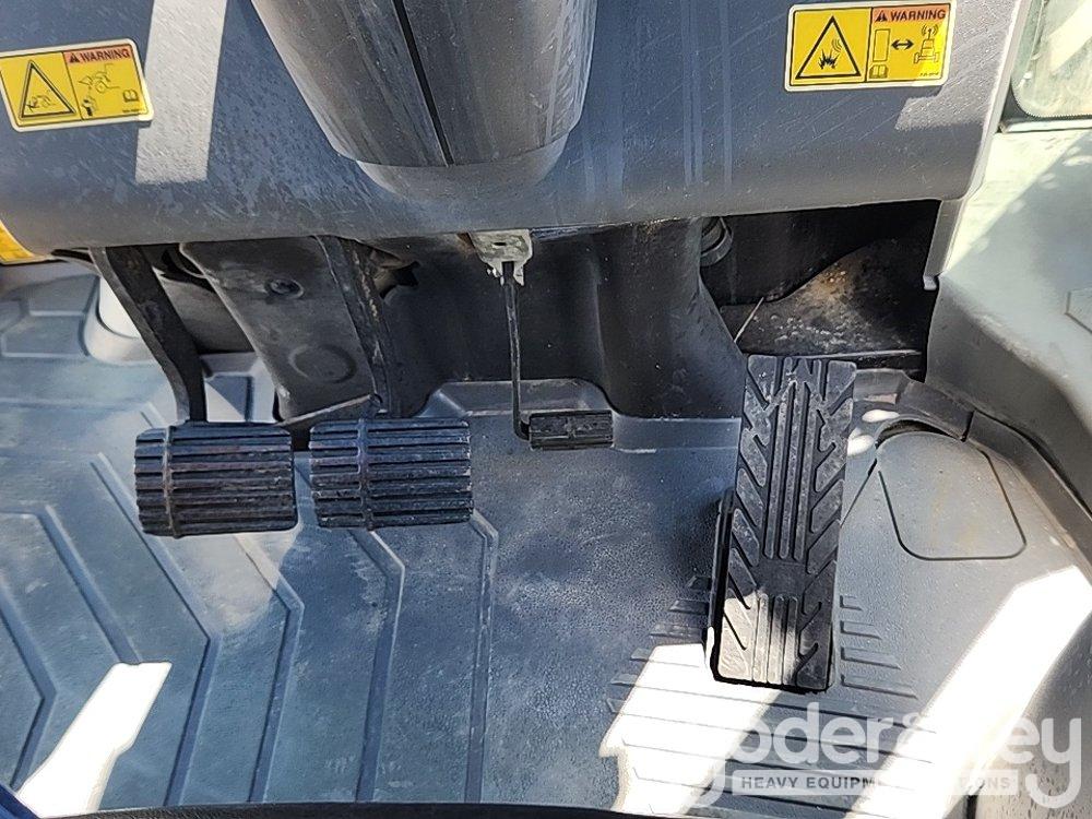 2020 CAT 420F2 IT