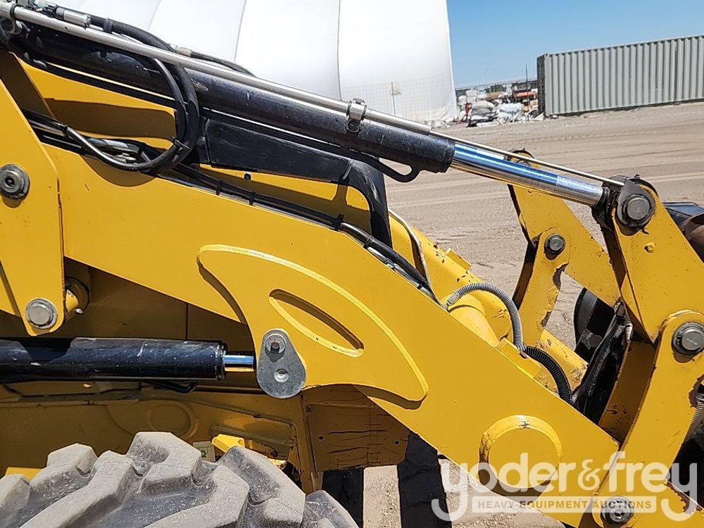 2020 CAT 420F2 IT