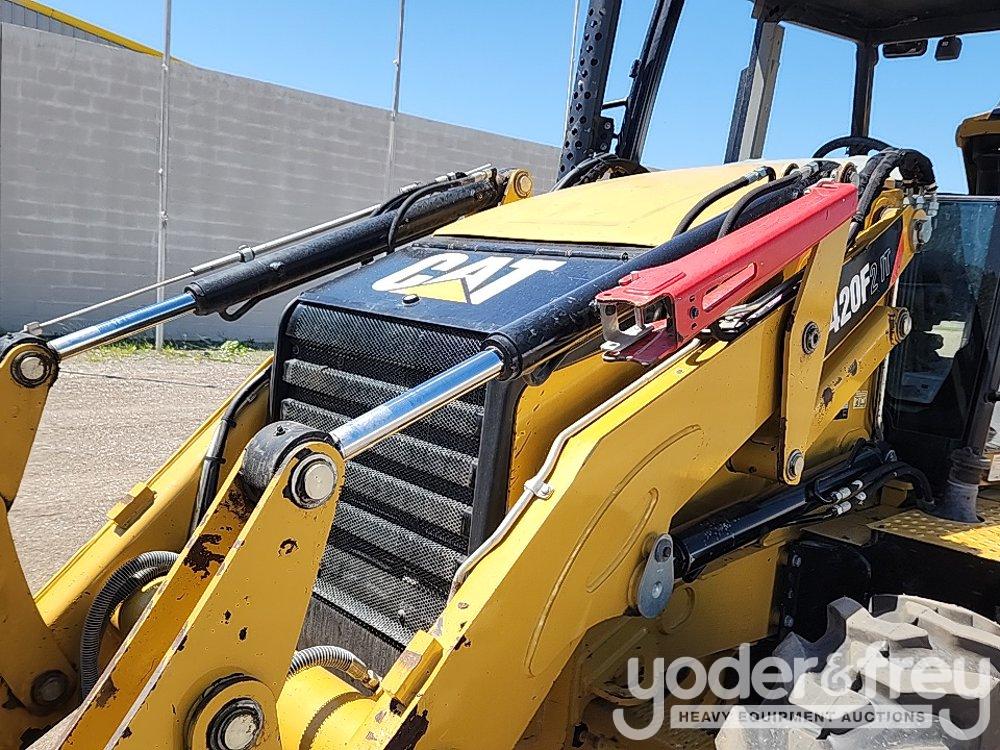 2020 CAT 420F2 IT