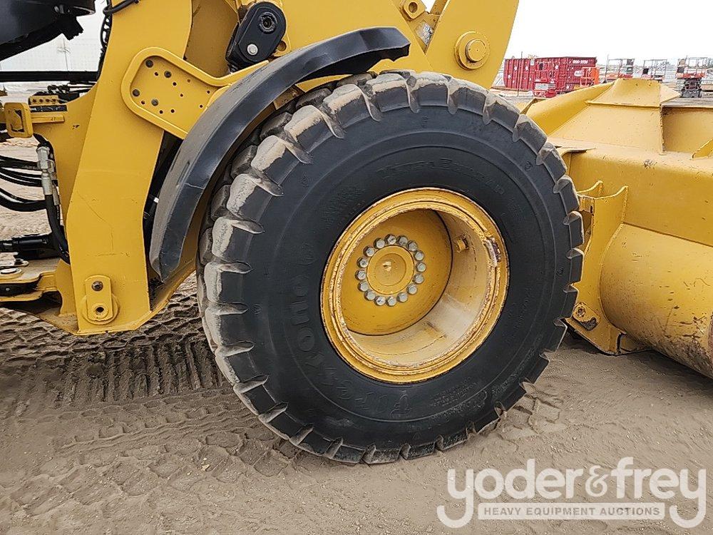 2015 CAT 924K