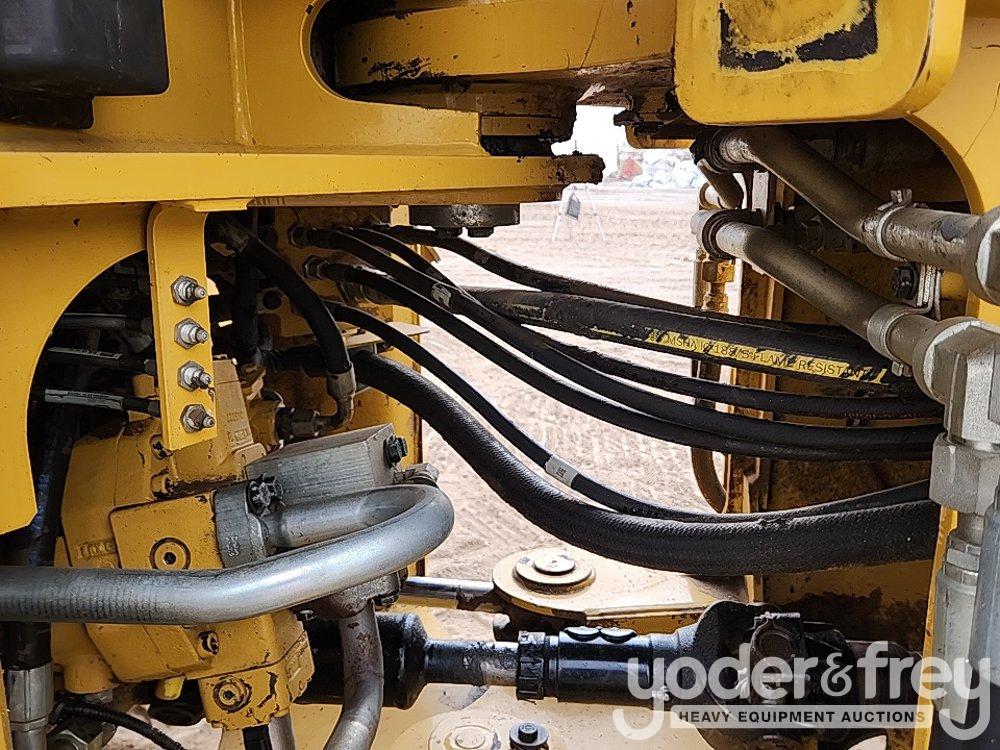 2015 CAT 924K