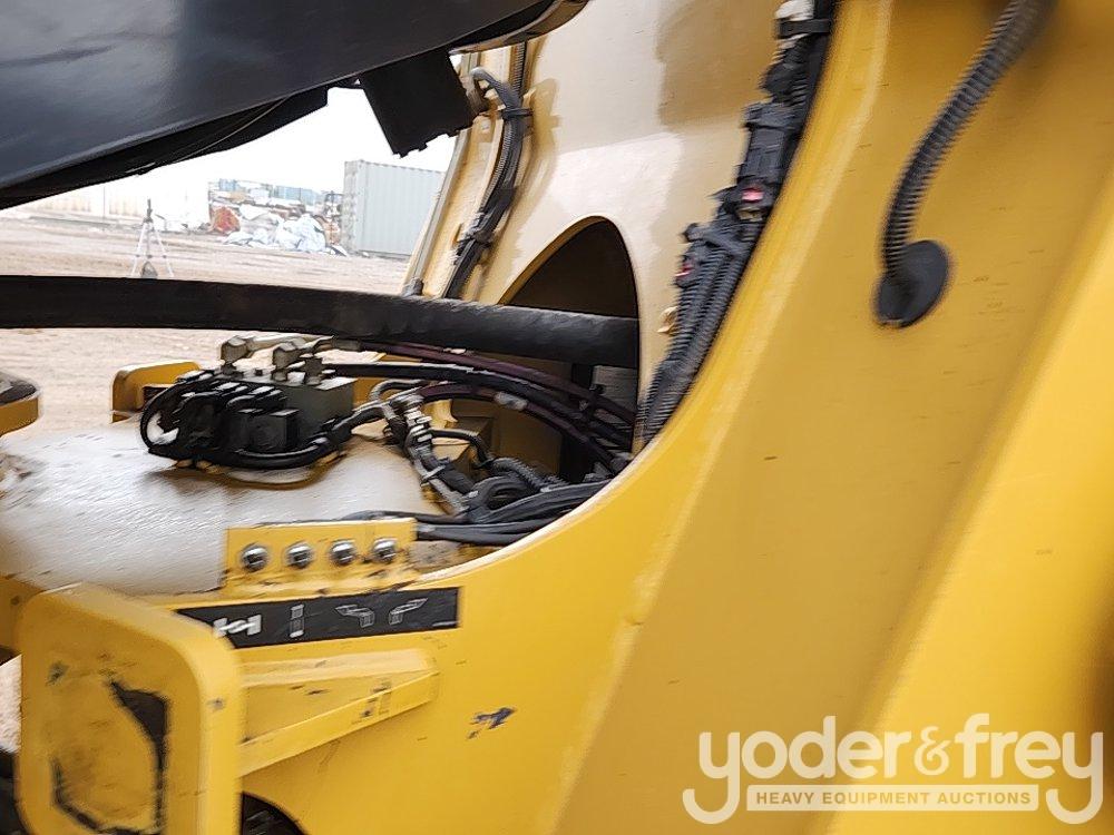 2015 CAT 924K